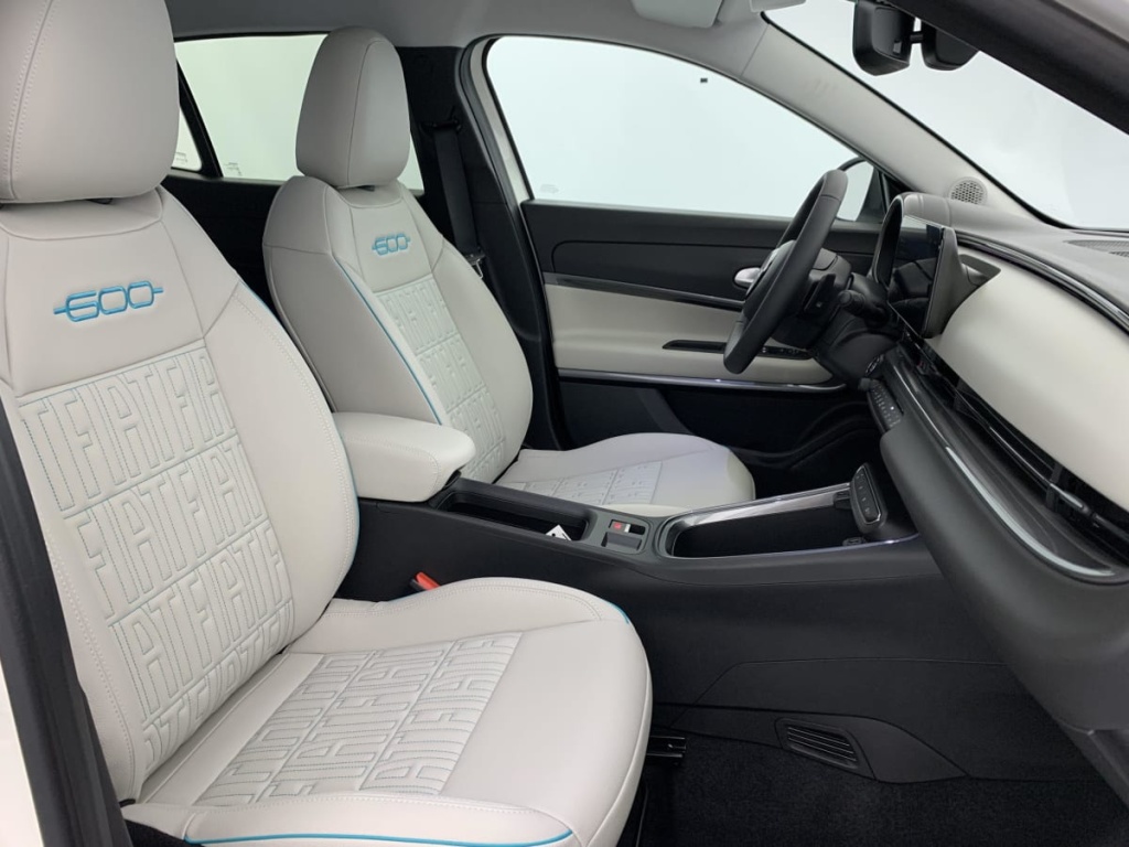 FIAT 600 T-Gen 3 1.2 Hybrid 110ch eDCT6 La Prima - ref: 1-378984 - Photo 9