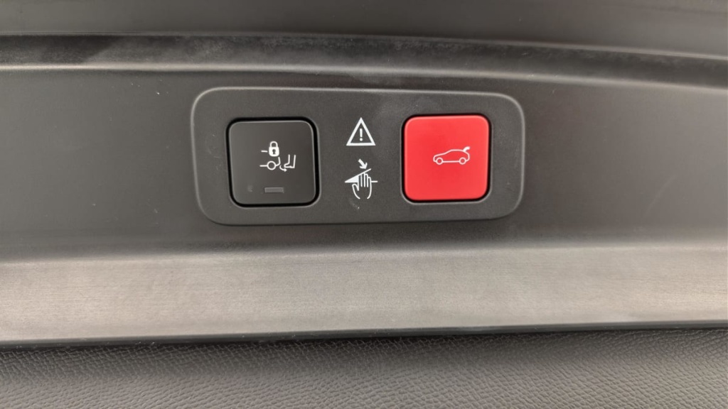 PEUGEOT 5008 Hybrid 136 e-DCS6 Allure Pack - ref: 1-379232 - Photo 20