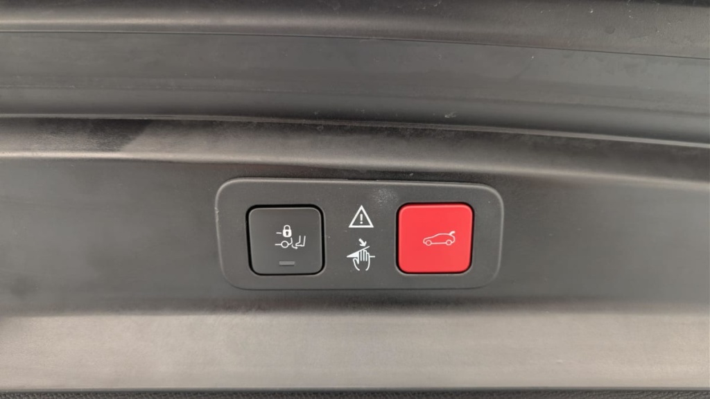 PEUGEOT 5008 Hybrid 136 e-DCS6 Allure Pack - ref: 1-379241 - Photo 20