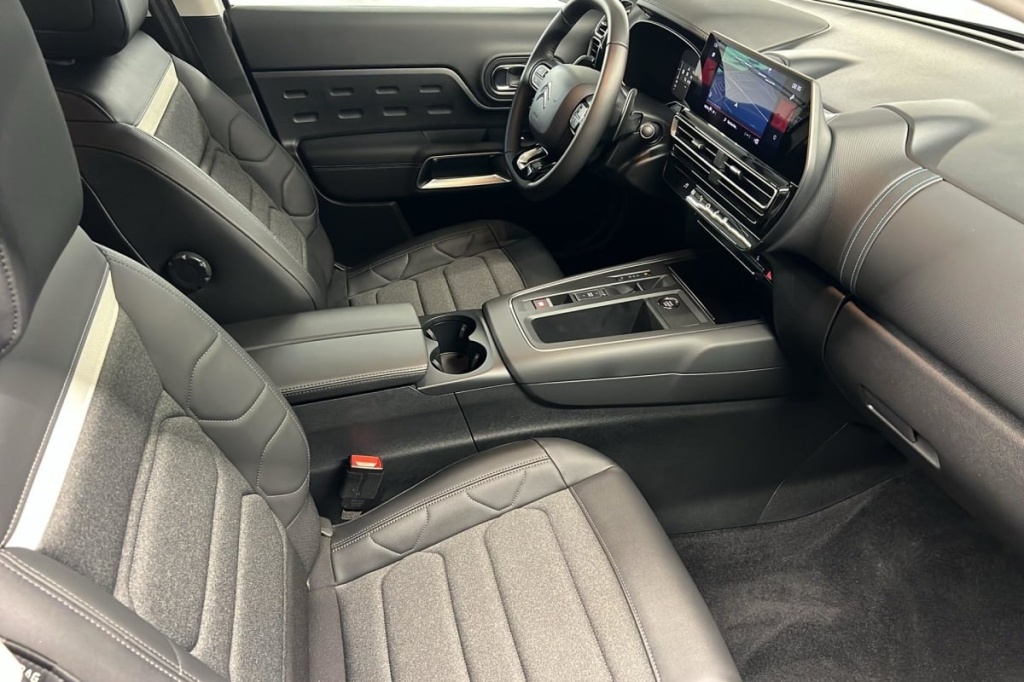 CITROEN C5 Aircross Hybride 145 e-DCS6 Max - ref: 1-379667 - Photo 9