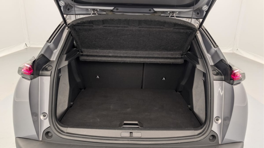 PEUGEOT 2008 PureTech 130 S S EAT8 GT - ref: 1-379979 - Photo 11