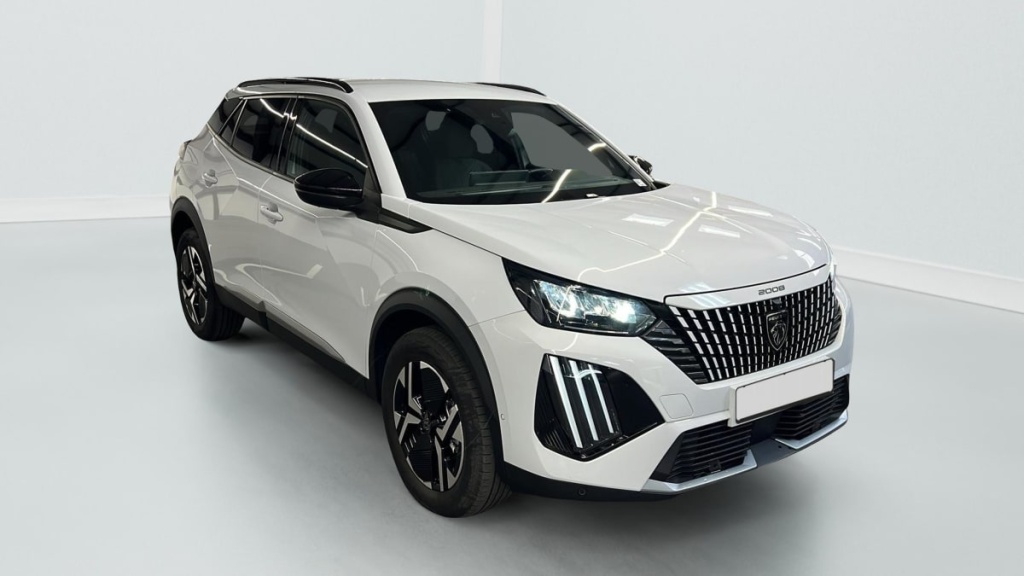 PEUGEOT 2008 Hybrid 145 e-DCS6 Allure - ref: 1-379980 - Photo 1