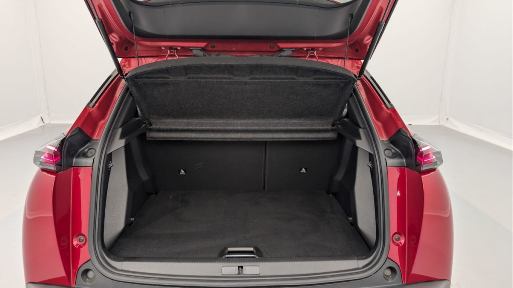 PEUGEOT 2008 Hybrid 145 e-DCS6 Allure - ref: 1-379983 - Photo 11