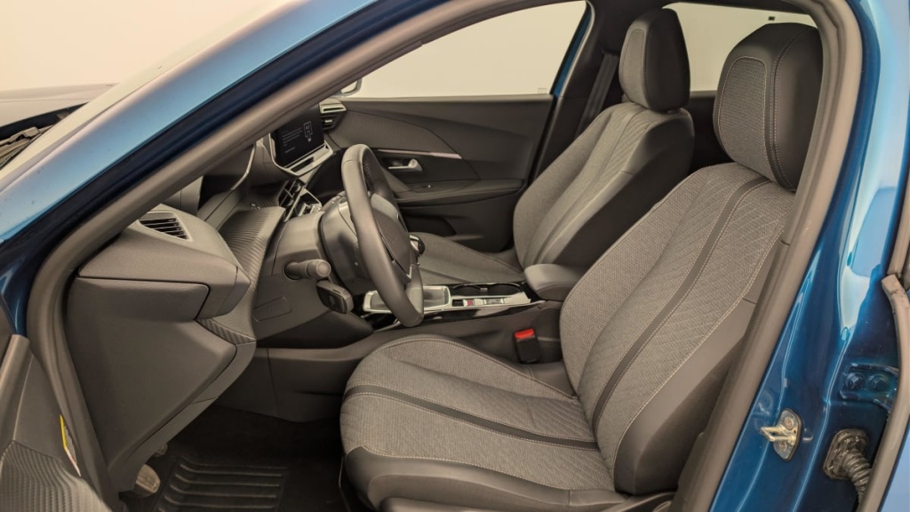 PEUGEOT 2008 100 S S BVM6 Allure - ref: 1-379990 - Photo 16