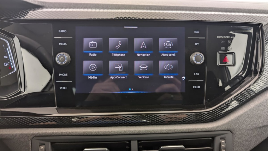 VOLKSWAGEN Polo 1.0 TSI 95 S S BVM5 Life - ref: 1-380118 - Photo 17