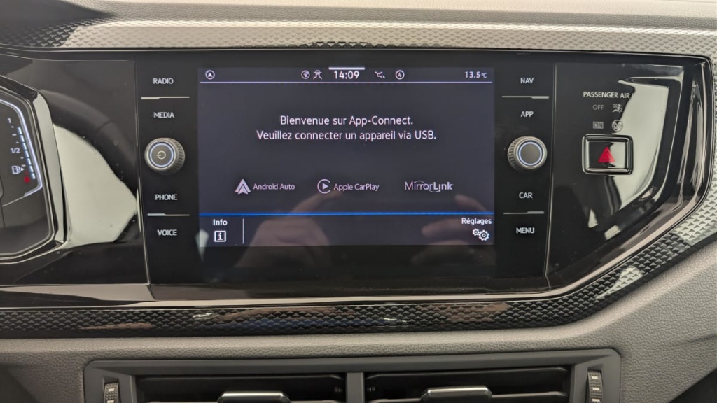 VOLKSWAGEN Polo 1.0 TSI 95 S S BVM5 Life - ref: 1-380118 - Photo 19