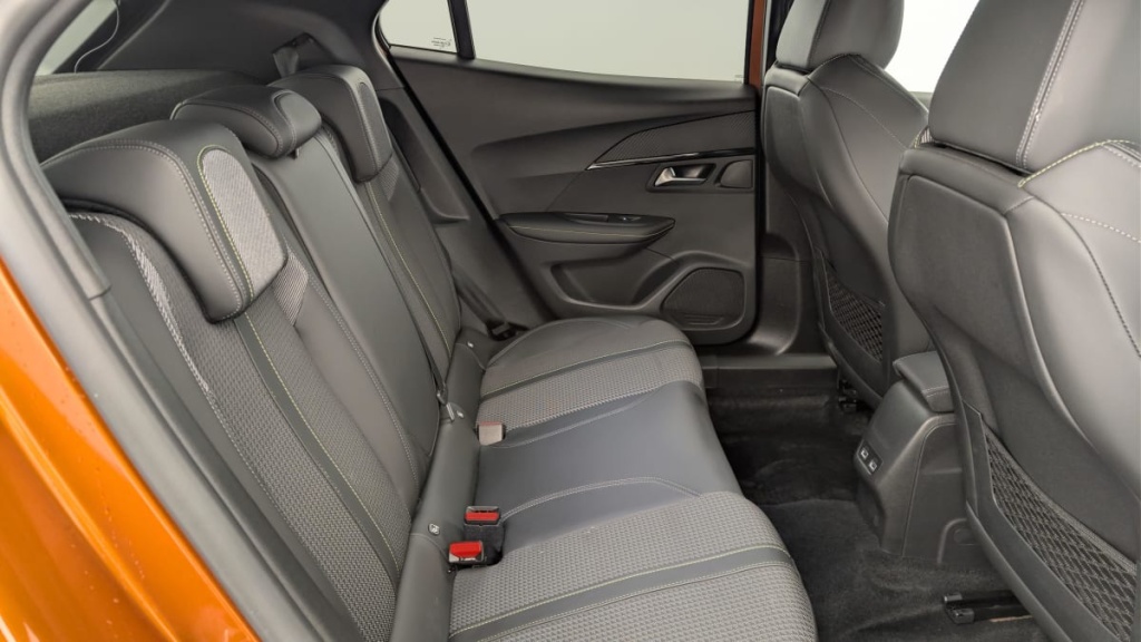 PEUGEOT 2008 136 ch GT - ref: 1-380685 - Photo 10