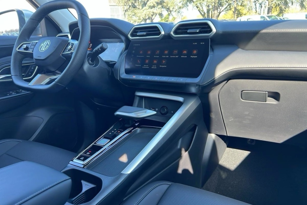 MG ZS 1.5 L Hybrid+ 197 ch Luxury - ref: 1-380745 - Photo 12