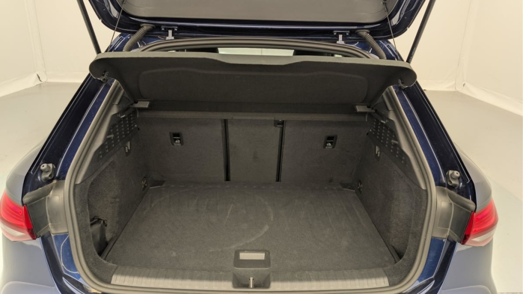 AUDI A3 Sportback 30 TDI 116 S tronic 7 Design - ref: 1-380868 - Photo 11