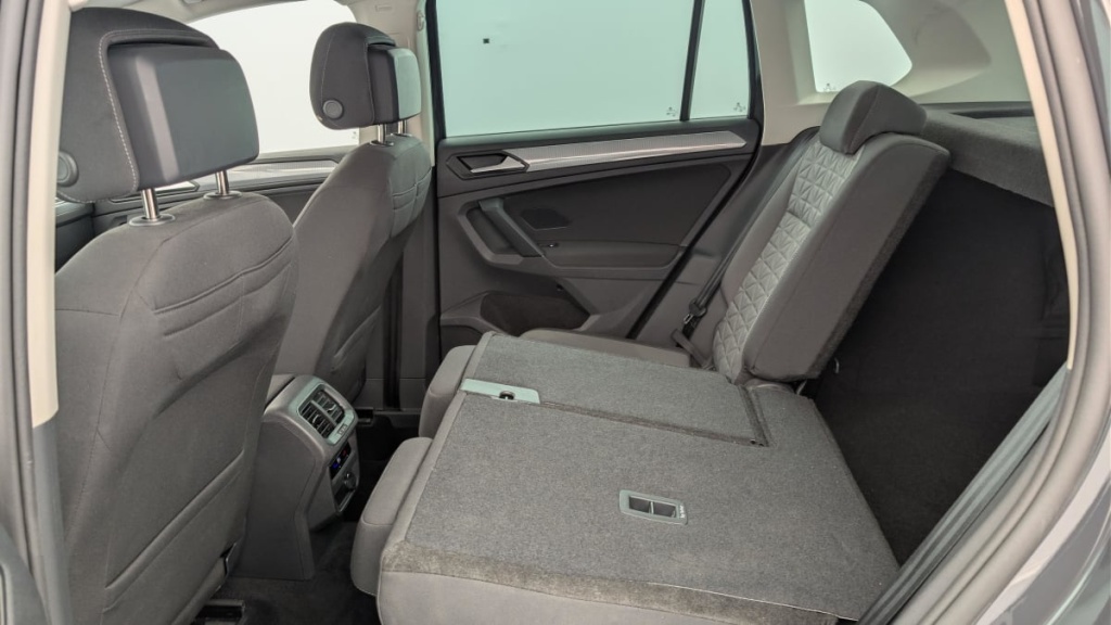 VOLKSWAGEN Tiguan 1.5 TSI 130ch BVM6 Life Plus - ref: 1-381067 - Photo 12