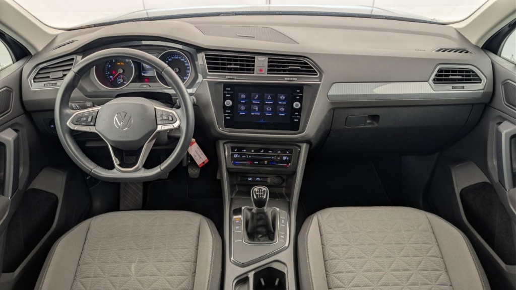 VOLKSWAGEN Tiguan 1.5 TSI 130ch BVM6 Life Plus - ref: 1-381067 - Photo 13