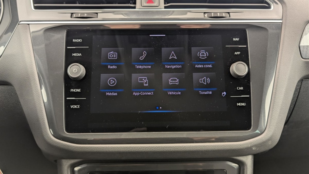 VOLKSWAGEN Tiguan 1.5 TSI 130ch BVM6 Life Plus - ref: 1-381067 - Photo 19