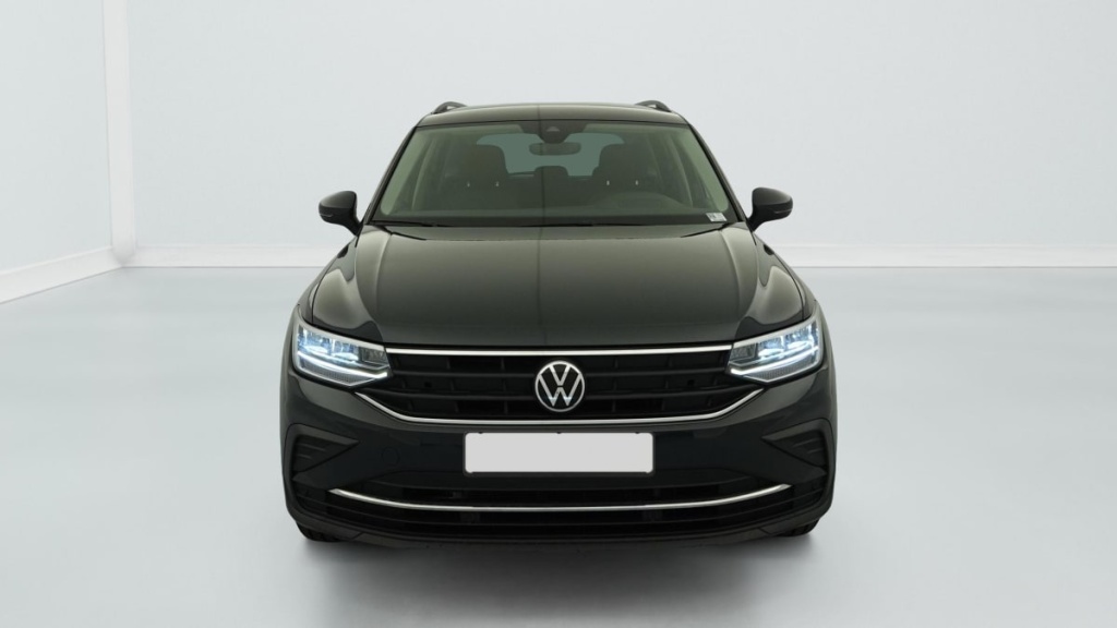VOLKSWAGEN Tiguan 1.5 TSI 130ch BVM6 Life Plus - ref: 1-381067 - Photo 2