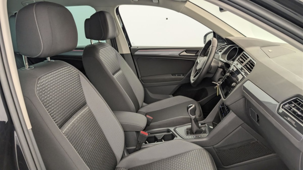 VOLKSWAGEN Tiguan 1.5 TSI 130ch BVM6 Active - ref: 1-381083 - Photo 9