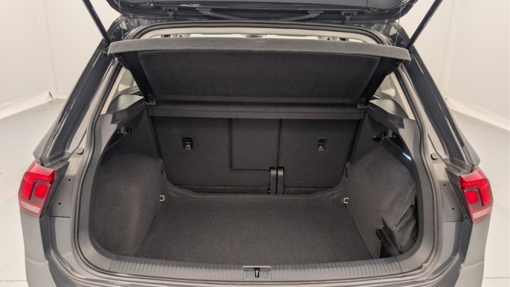 VOLKSWAGEN Tiguan 2.0 TDI 150ch DSG7 Life - ref: 1-381181 - Photo 11