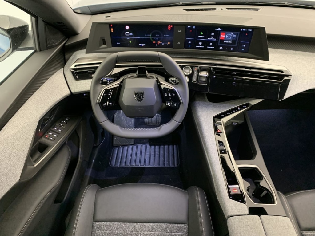 PEUGEOT 3008 Hybrid 145 e-DCS6 Allure - ref: 1-381334 - Photo 13