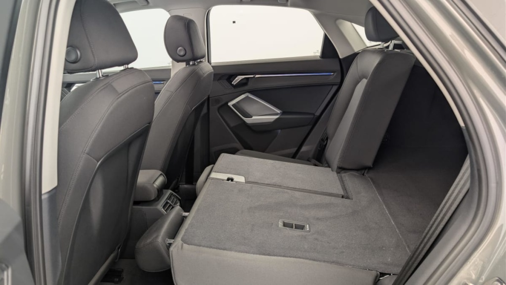 AUDI Q3 Sportback 35 TFSI 150 ch S tronic 7 Design - ref: 1-381414 - Photo 12