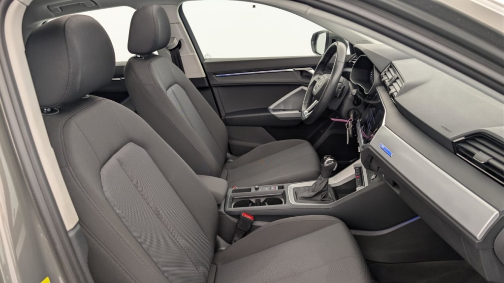 AUDI Q3 Sportback 35 TFSI 150 ch S tronic 7 Design - ref: 1-381414 - Photo 9