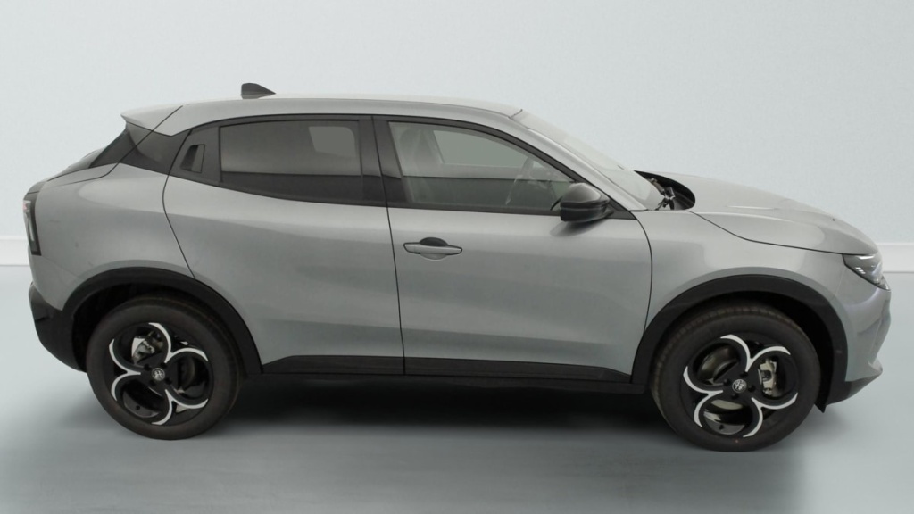 ALFA ROMEO Junior 1.2 Ibrida 145 ch e-DCT6 Ti - ref: 1-381567 - Photo 8