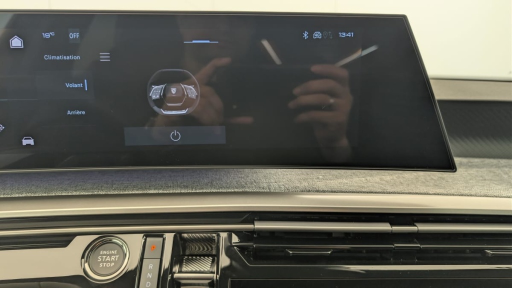 PEUGEOT 5008 HYBRID 145 CH E-DCS6 ALLURE - ref: 1-382336 - Photo 19