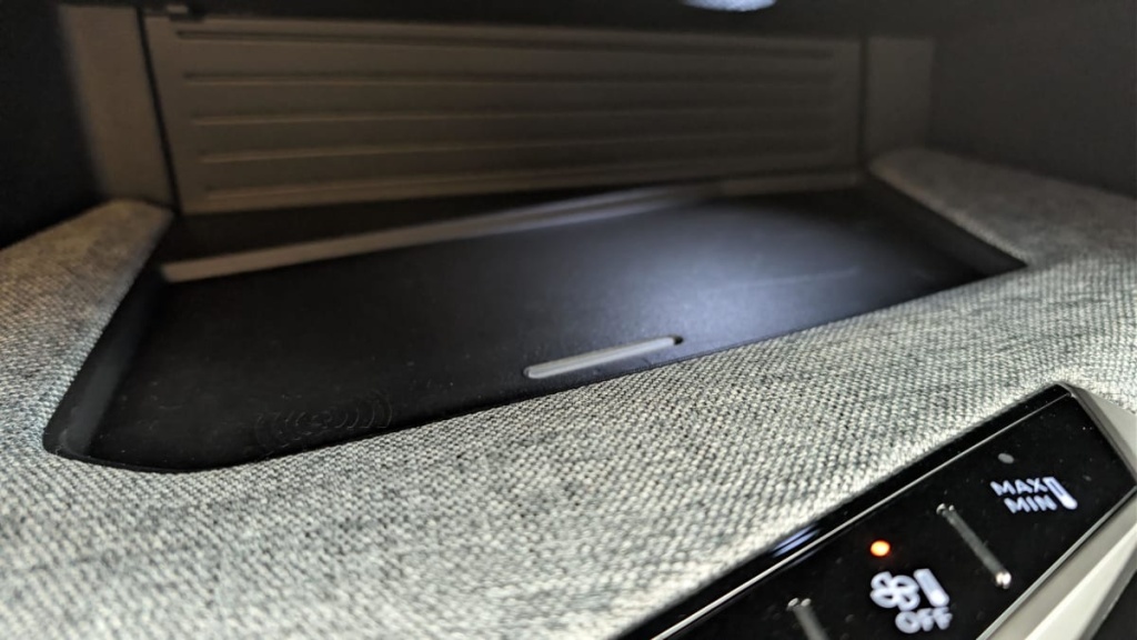 PEUGEOT 5008 HYBRID 145 CH E-DCS6 ALLURE - ref: 1-382337 - Photo 20