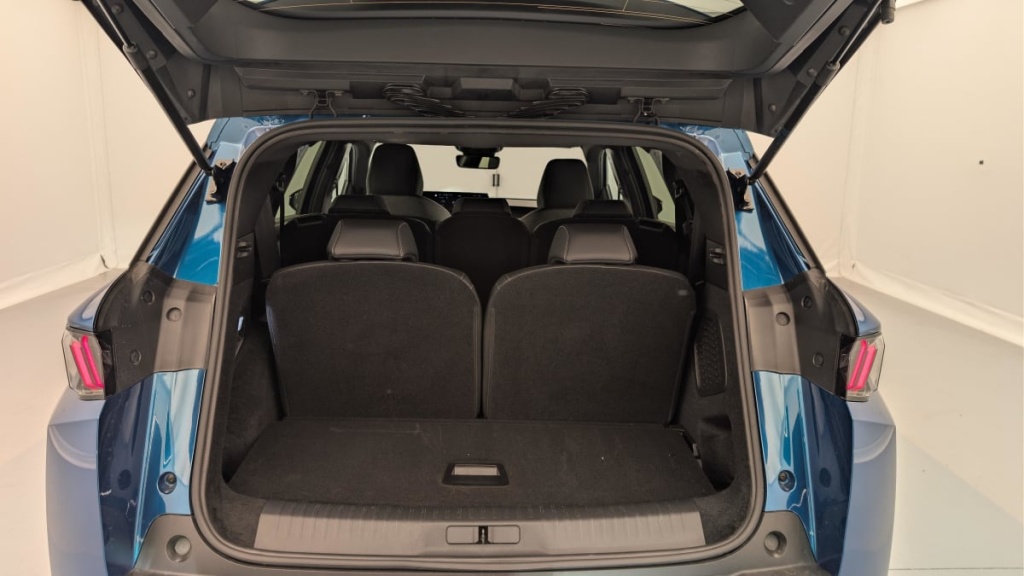 PEUGEOT 5008 HYBRID 145 CH E-DCS6 ALLURE - ref: 1-382338 - Photo 11