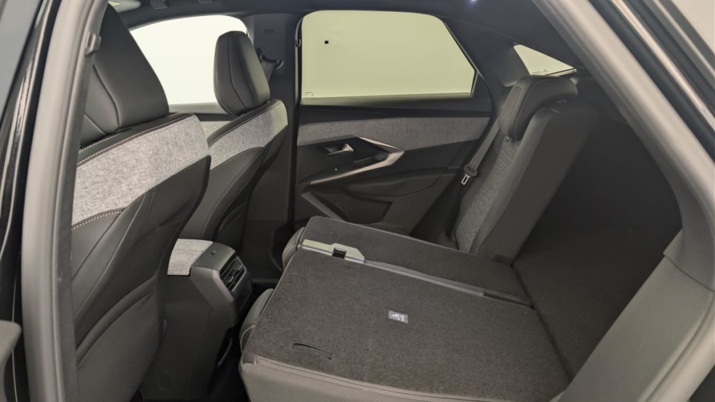 PEUGEOT 3008 Hybrid 145 e-DCS6 Allure - ref: 1-382503 - Photo 12