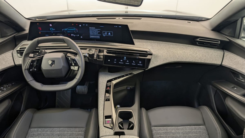 PEUGEOT 3008 Hybrid 145 e-DCS6 Allure - ref: 1-382503 - Photo 13