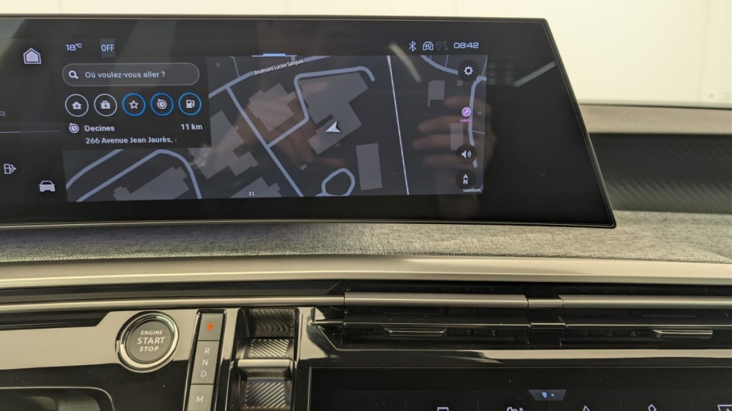 PEUGEOT 3008 Hybrid 145 e-DCS6 Allure - ref: 1-382508 - Photo 18