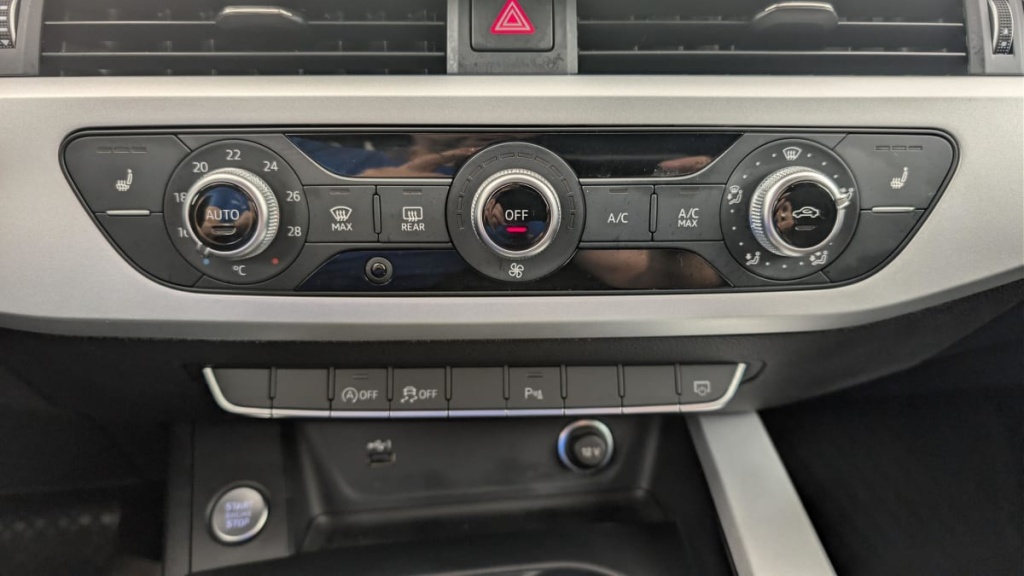 AUDI A4 Avant 35 TFSI 150 S tronic 7 Design - ref: 1-382526 - Photo 19