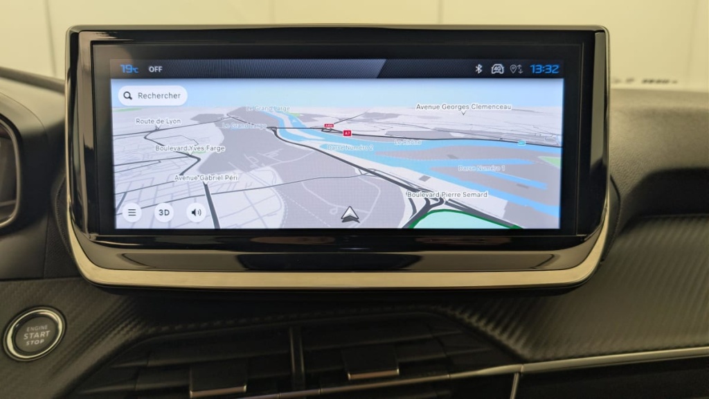 PEUGEOT 2008 100 S S BVM6 Allure - ref: 1-382893 - Photo 17