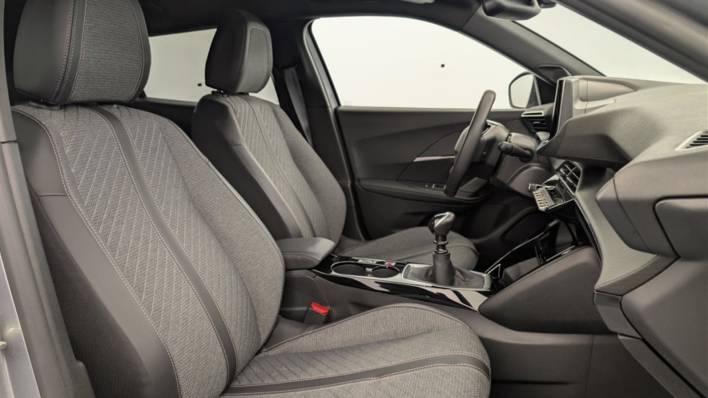 PEUGEOT 2008 100 S S BVM6 Allure - ref: 1-382895 - Photo 9