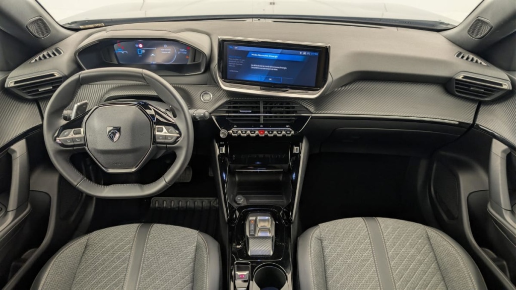 PEUGEOT 2008 Hybrid 145 e-DCS6 Allure - ref: 1-383005 - Photo 13