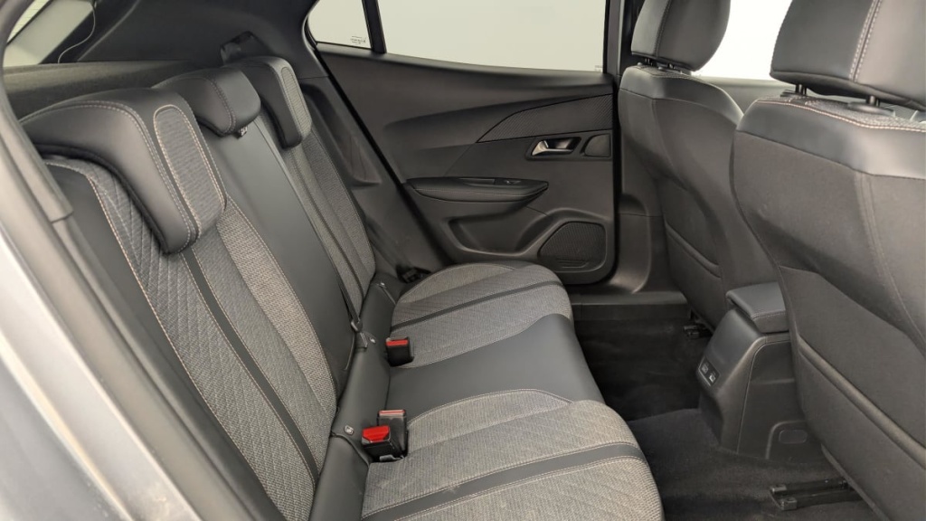 PEUGEOT 2008 Hybrid 145 e-DCS6 Allure - ref: 1-383008 - Photo 10