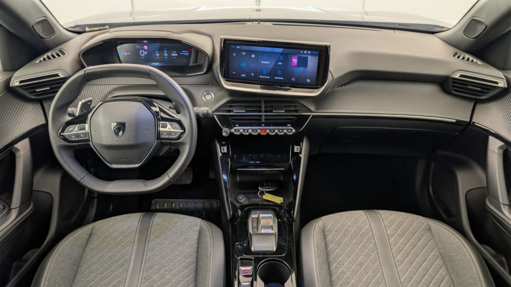 PEUGEOT 2008 Hybrid 145 e-DCS6 Allure - ref: 1-383008 - Photo 13