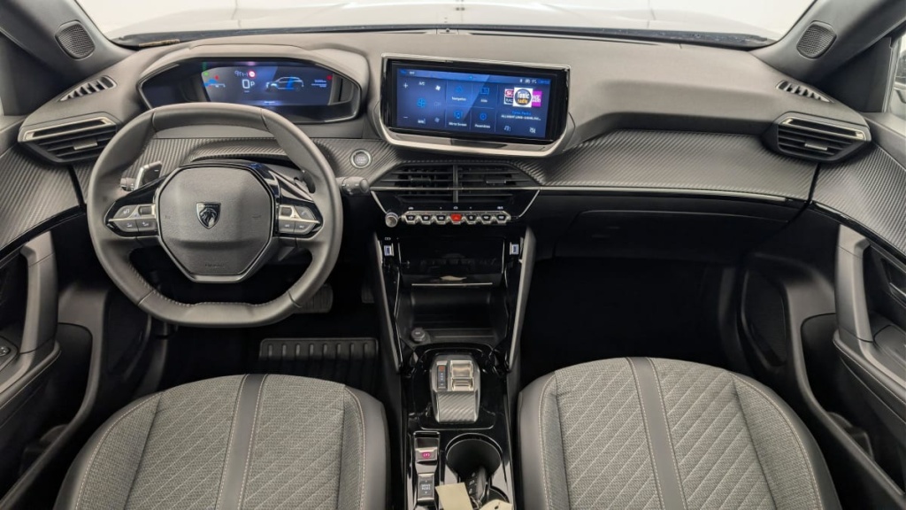 PEUGEOT 2008 Hybrid 145 e-DCS6 Allure - ref: 1-383010 - Photo 13