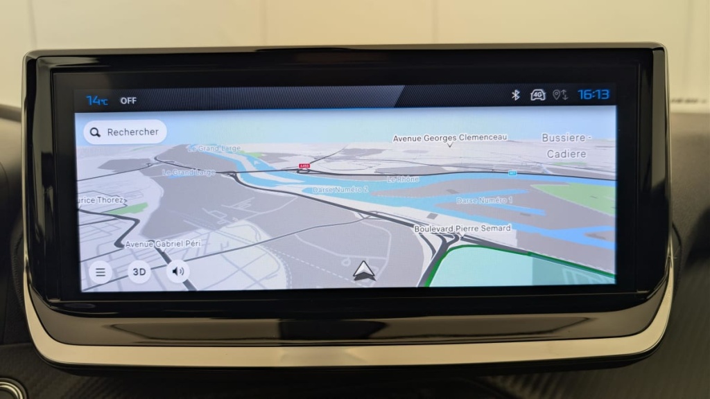 PEUGEOT 2008 Hybrid 145 e-DCS6 Allure - ref: 1-383011 - Photo 17