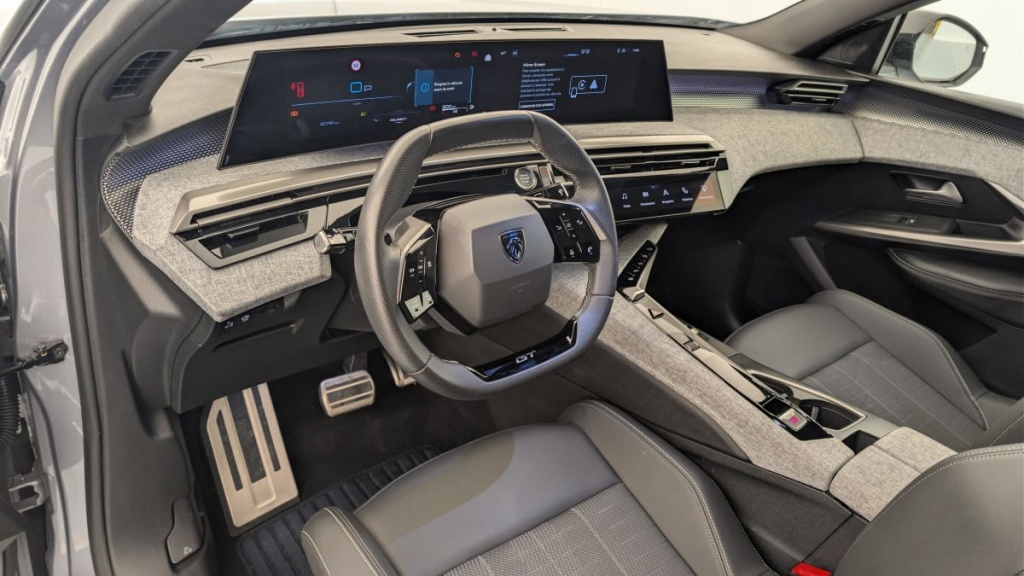 PEUGEOT 3008 Hybrid 145 e-DCS6 GT - ref: 1-383072 - Photo 15