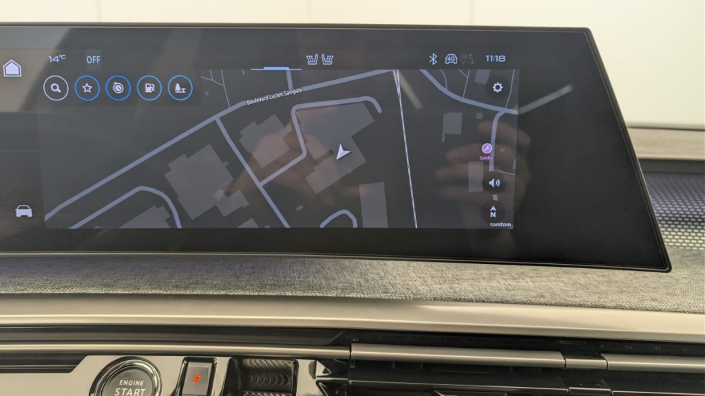 PEUGEOT 3008 Hybrid 145 e-DCS6 GT - ref: 1-383072 - Photo 17