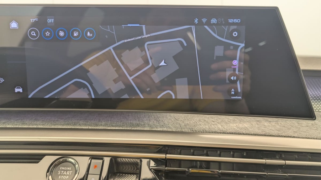 PEUGEOT 3008 Hybrid 145 e-DCS6 GT - ref: 1-383073 - Photo 18