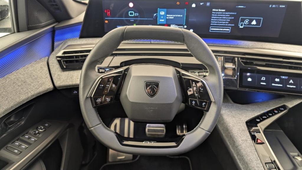 PEUGEOT 3008 Hybrid 145 e-DCS6 GT - ref: 1-383079 - Photo 14