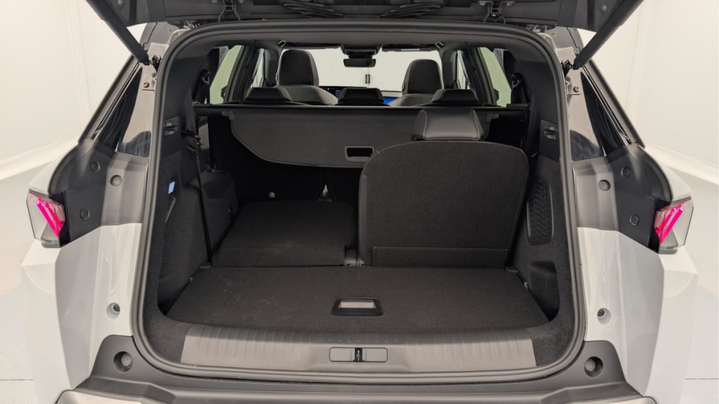 PEUGEOT 5008 Hybrid 145 e-DCS6 GT - ref: 1-383420 - Photo 11