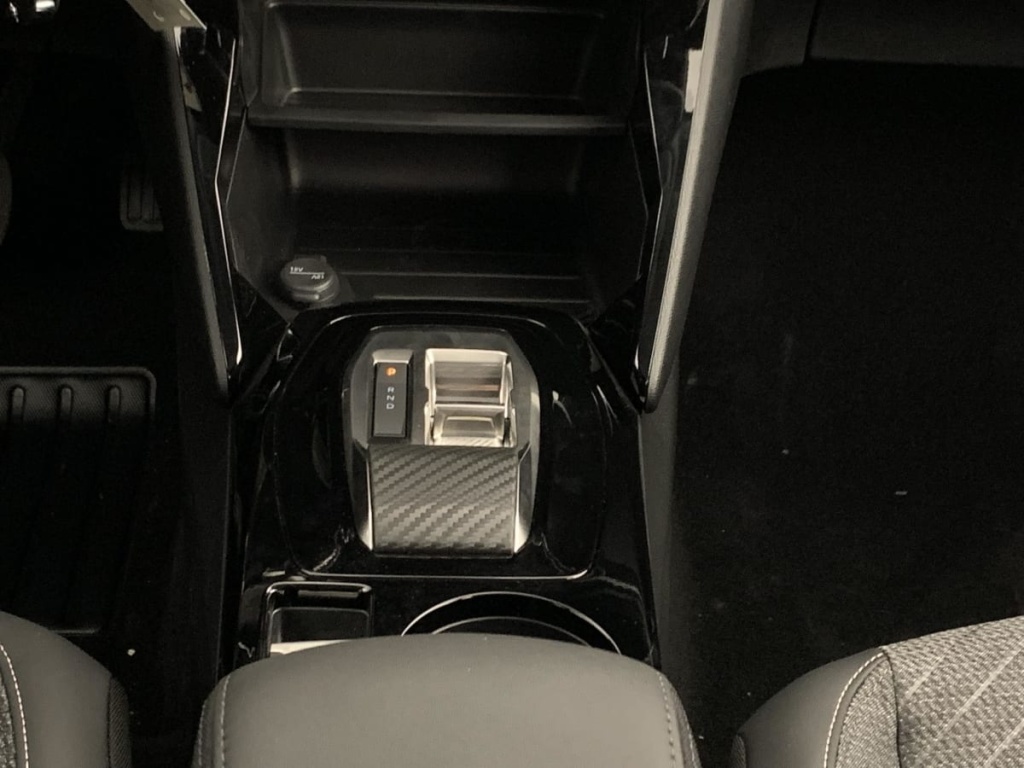 PEUGEOT 208 Hybrid 110 ch e-DCS6 Allure - ref: 1-383985 - Photo 16