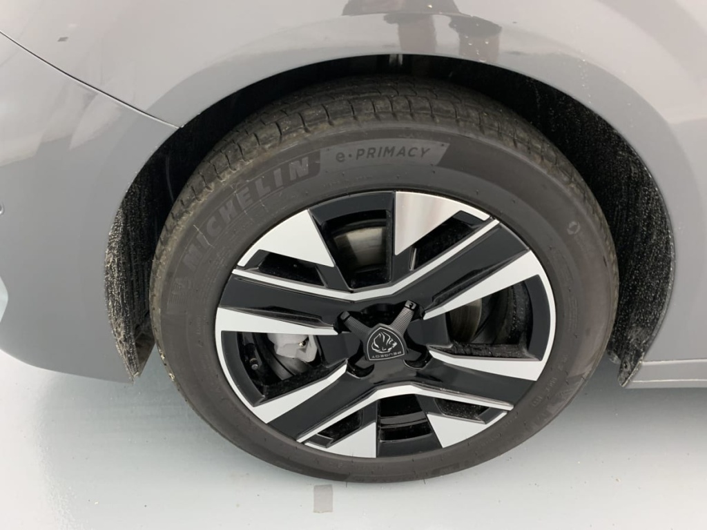 PEUGEOT 208 Hybrid 110 ch e-DCS6 Allure - ref: 1-383985 - Photo 20