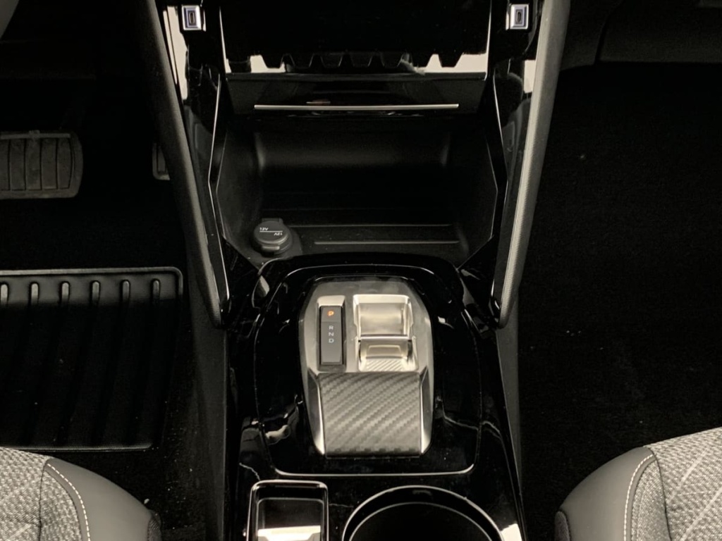 PEUGEOT 208 Hybrid 110 ch e-DCS6 Allure - ref: 1-384026 - Photo 16