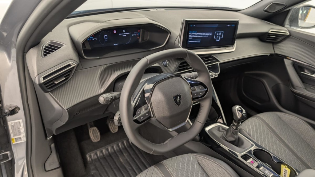 PEUGEOT 2008 100 S S BVM6 Allure - ref: 1-384681 - Photo 15