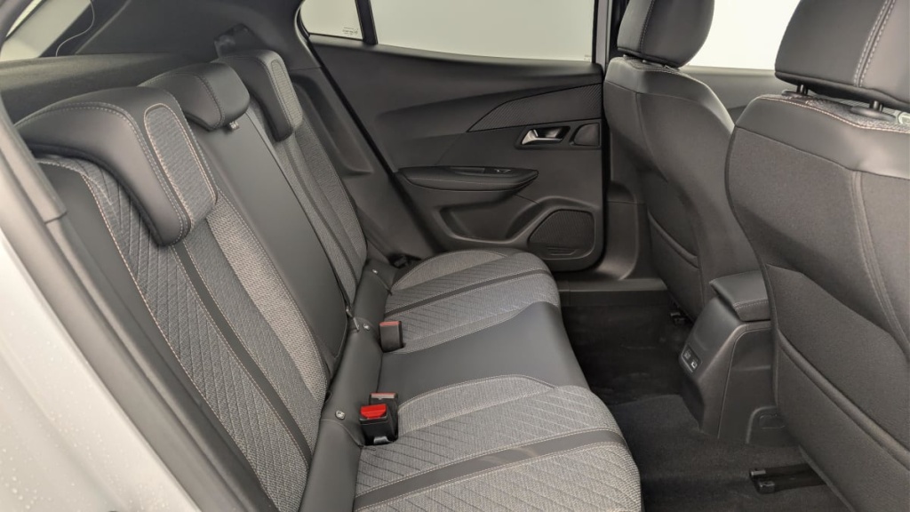 PEUGEOT 2008 100 S S BVM6 Allure - ref: 1-384682 - Photo 10