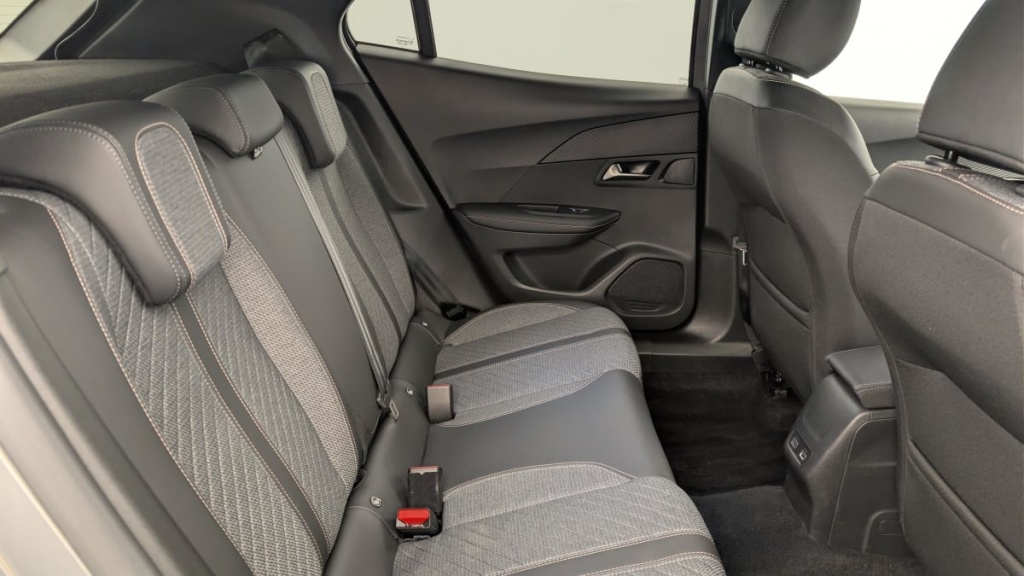 PEUGEOT 2008 100 S S BVM6 Allure - ref: 1-384958 - Photo 10