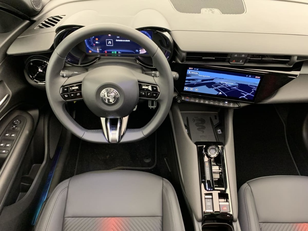 ALFA ROMEO Junior 1.2 Ibrida 145 ch e-DCT6 Q4 Ti - ref: 1-385516 - Photo 13