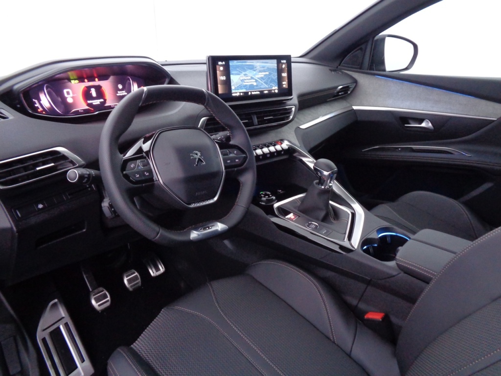 PEUGEOT 3008 1.2 PURETECH 130CH GT - ref: 2-674770 - Photo 13